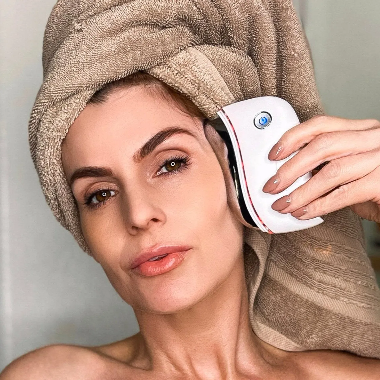 Lift & Glow Guasha Pro & Glide and Glow Serum
